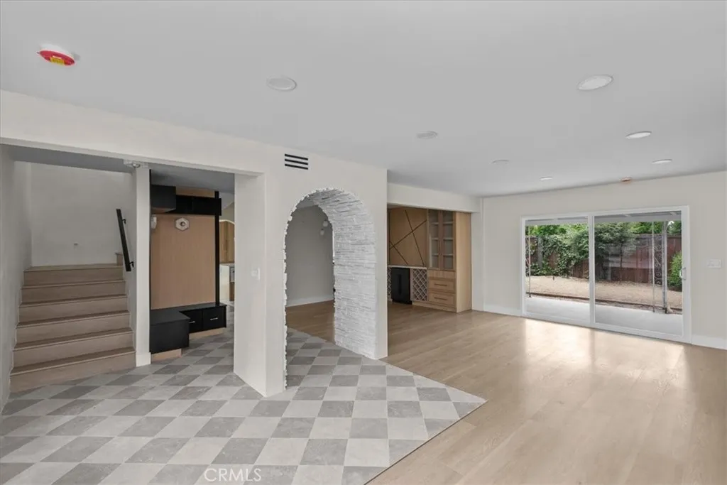 https://cdn.realtyfeed.com/cdn/127/306786443/c6ab9796a08f54e6992f0cb123c06f33.webp