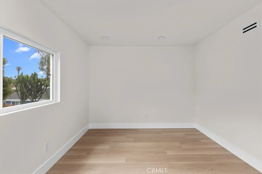 https://cdn.realtyfeed.com/cdn/127/306786443/df8c33d5cb471cacf14361e1379fe941.webp
