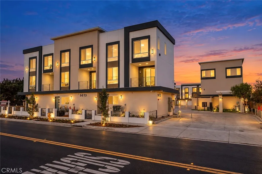 Fontana, CA 92335