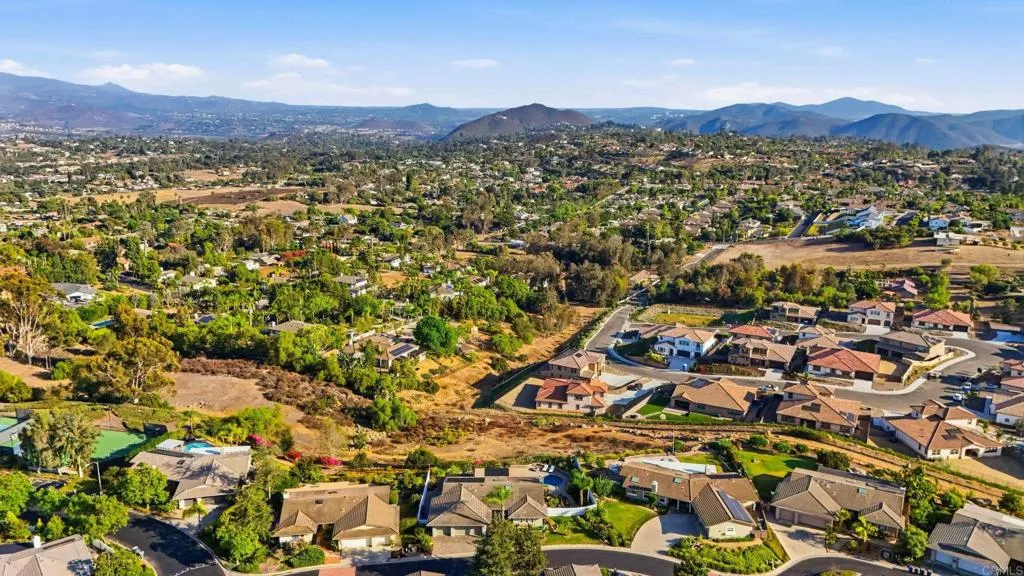 https://cdn.realtyfeed.com/cdn/127/306786478/1afe36c1e8358976b913fbb365b8dcf2.webp