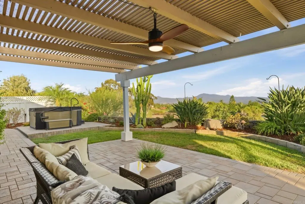 https://cdn.realtyfeed.com/cdn/127/306786478/9770b92deb85d25afb7a9212f8e21015.webp