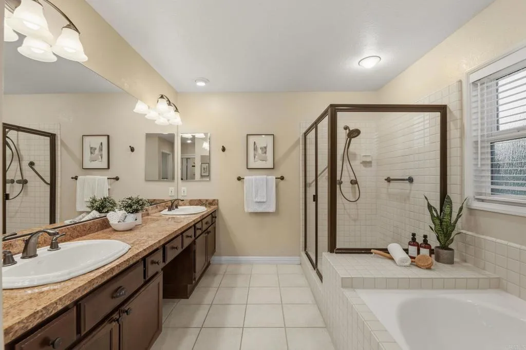 https://cdn.realtyfeed.com/cdn/127/306786478/a5fc45367a0ef49b21931eda7f31d2f8.webp