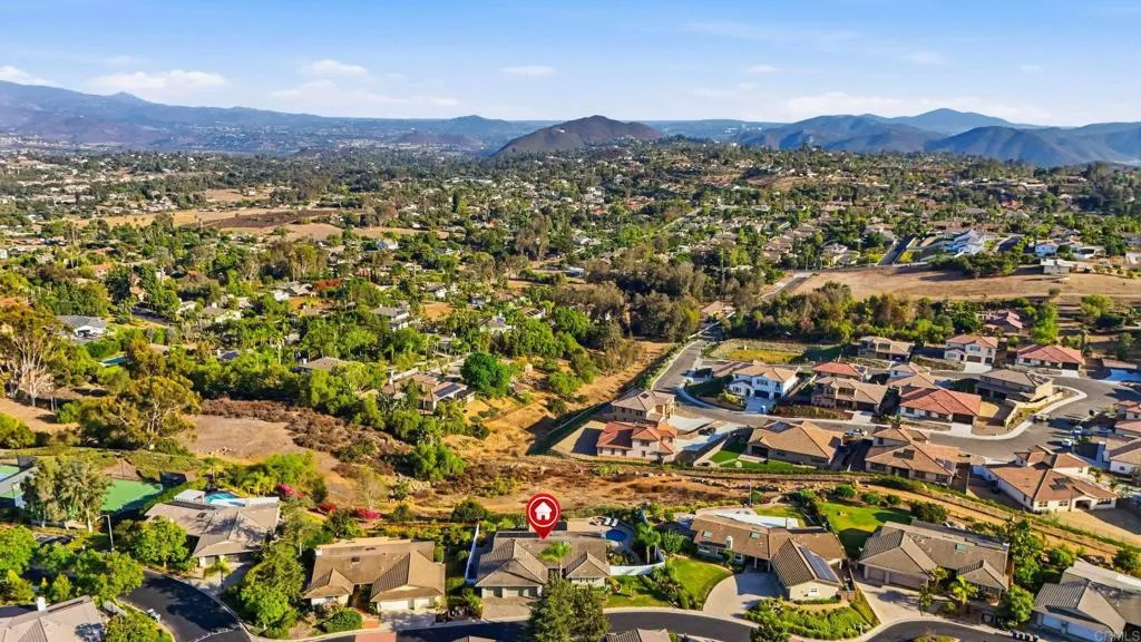 https://cdn.realtyfeed.com/cdn/127/306786478/d5d8aebb86eaf574c43a2ae8d28884d0.webp