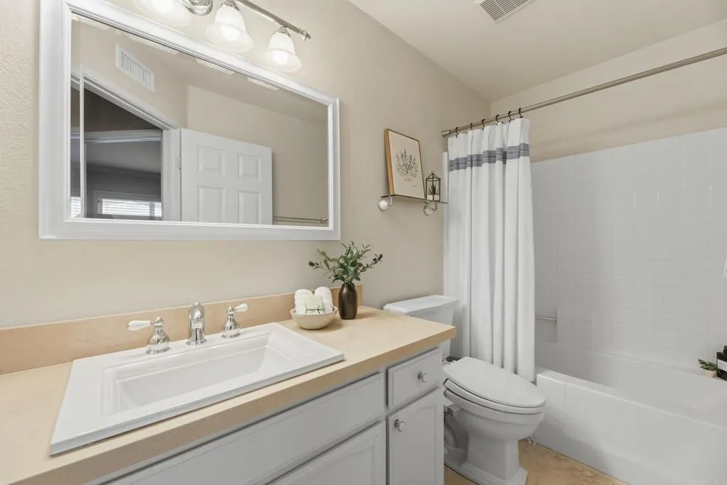 https://cdn.realtyfeed.com/cdn/127/306786478/fcc59b671ee198db26f4ed6da64f11b1.webp