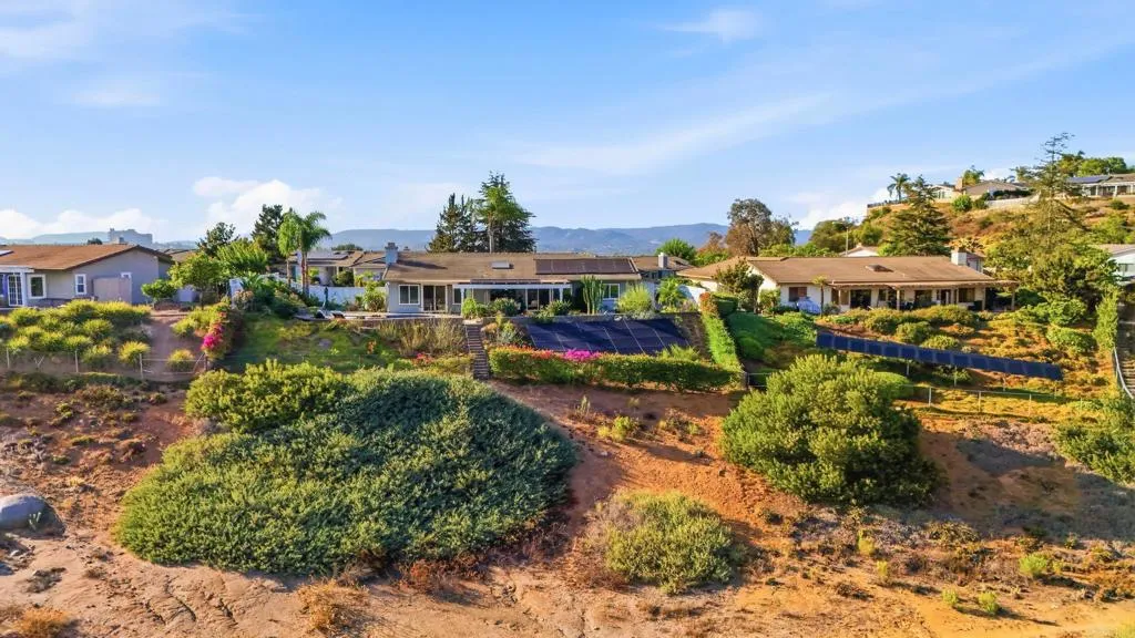 https://cdn.realtyfeed.com/cdn/127/306786478/fde4e1e9ed95fb510d2a72cdbcfcd29c.webp