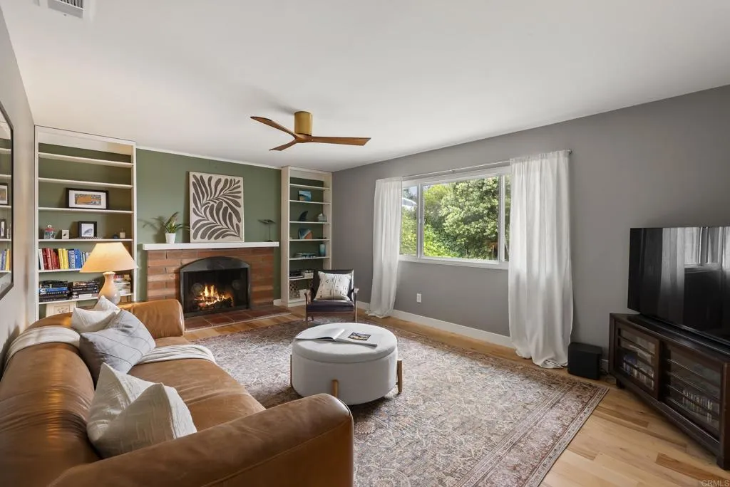 https://cdn.realtyfeed.com/cdn/127/306786499/52a711f870d69122a37338090fd429f7.webp