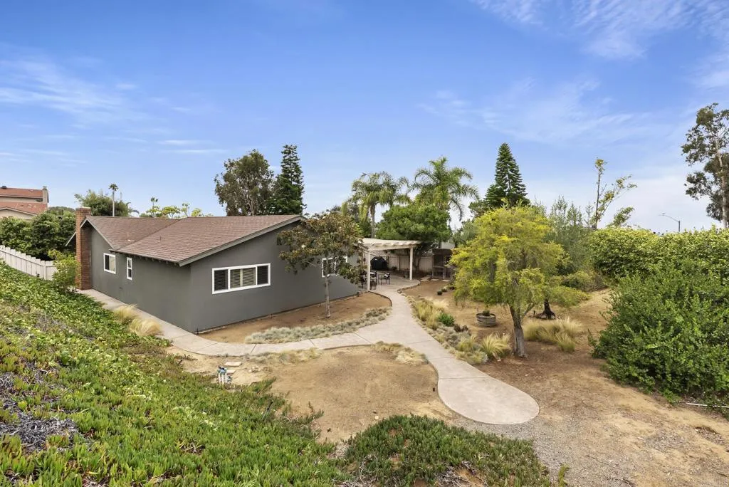 https://cdn.realtyfeed.com/cdn/127/306786499/63fa141daf0f368e60021a82d3d3ddb6.webp