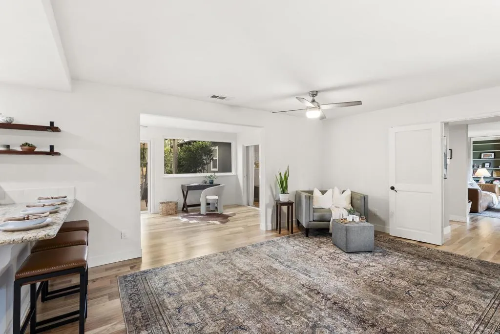 https://cdn.realtyfeed.com/cdn/127/306786499/e66480eff521c3f422061477730d8898.webp