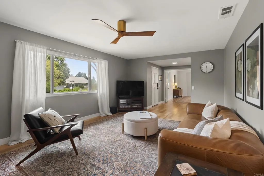 https://cdn.realtyfeed.com/cdn/127/306786499/f21a0da00763becfc7161411b49007d9.webp