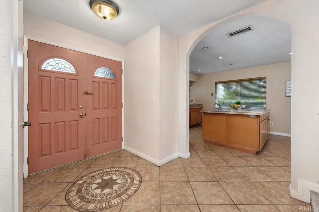 https://cdn.realtyfeed.com/cdn/127/306786501/725d371058afa9a48fcbae0c53f1c9f7.webp