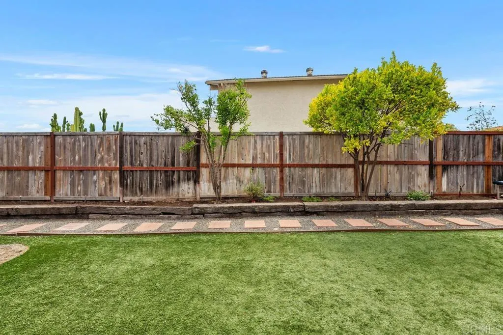 https://cdn.realtyfeed.com/cdn/127/306786501/b02f878d5b24caed3d869c689ea4d785.webp