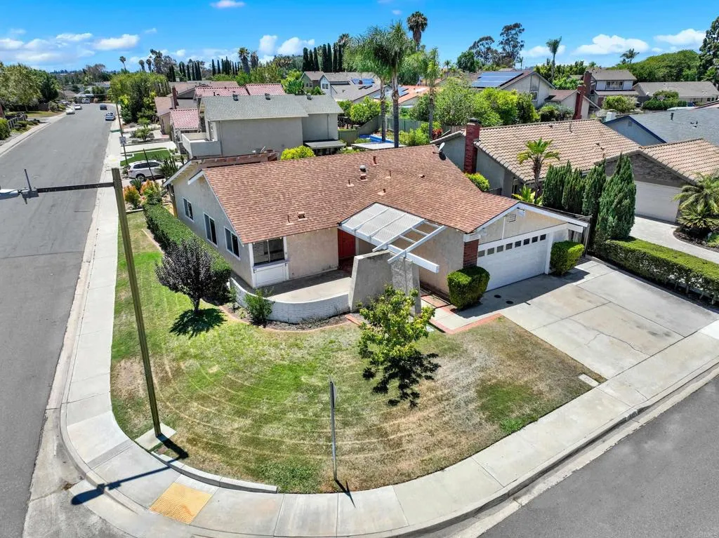 https://cdn.realtyfeed.com/cdn/127/306786501/ffabe7522e248539d315470ff54b2c8b.webp