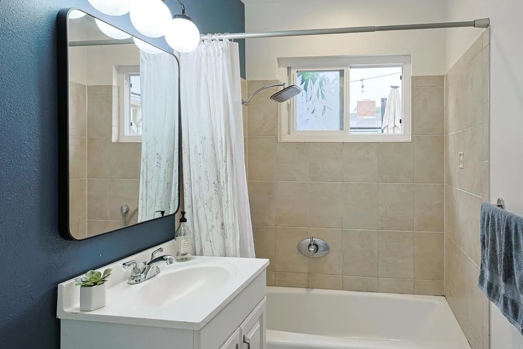 https://cdn.realtyfeed.com/cdn/127/306786504/24ab930f49410376cc35186a5826d64e.webp