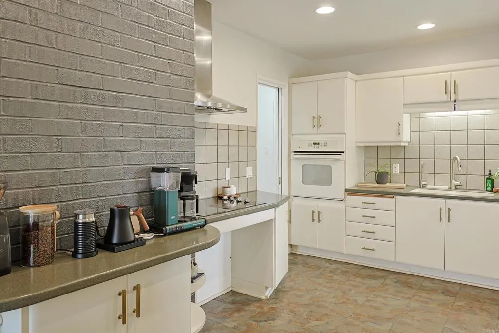 https://cdn.realtyfeed.com/cdn/127/306786504/586f5462a4dc6c50ff2d6a2a9d71c812.webp