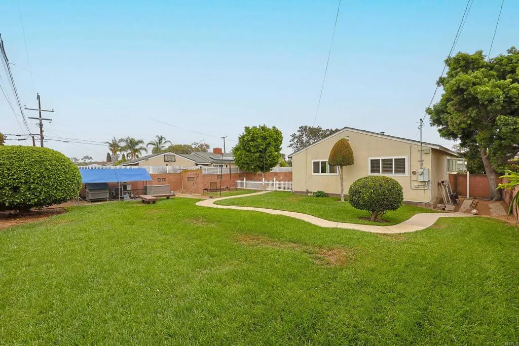 https://cdn.realtyfeed.com/cdn/127/306786504/94b6751db1ae21521dbc0ab3cc3aef66.webp