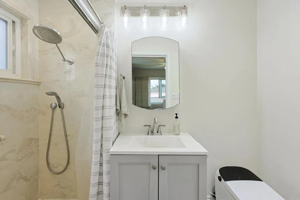https://cdn.realtyfeed.com/cdn/127/306786504/e7e4c64f46a4879db38a7d79b4467d24.webp