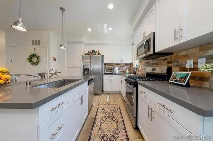 Photo #4: PTP2605973 Listing: Photo #4