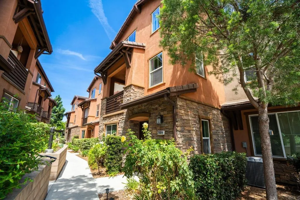 2890 Silver Medal Road Unit 6, Chula Vista, CA 91915 - Main photo, Chula Vista, CA