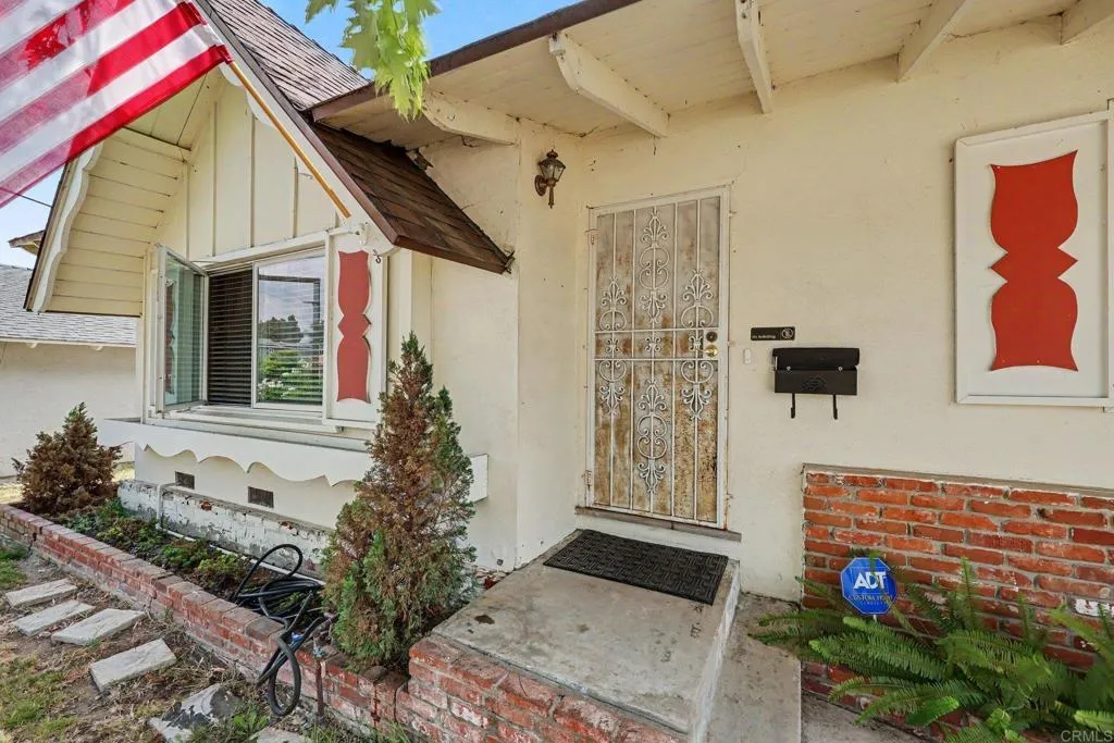 https://cdn.realtyfeed.com/cdn/127/306786599/31d8bdb8241cd8e467e244febd1de1f7.webp