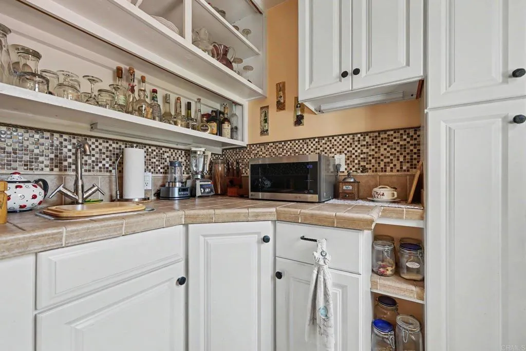 https://cdn.realtyfeed.com/cdn/127/306786599/4184bfb95e1c662567a9283770ac39a8.webp