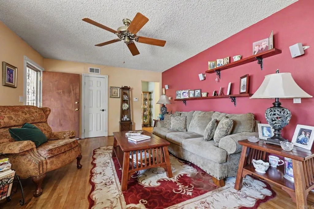 https://cdn.realtyfeed.com/cdn/127/306786599/a693f880710d75915f59da7541002851.webp