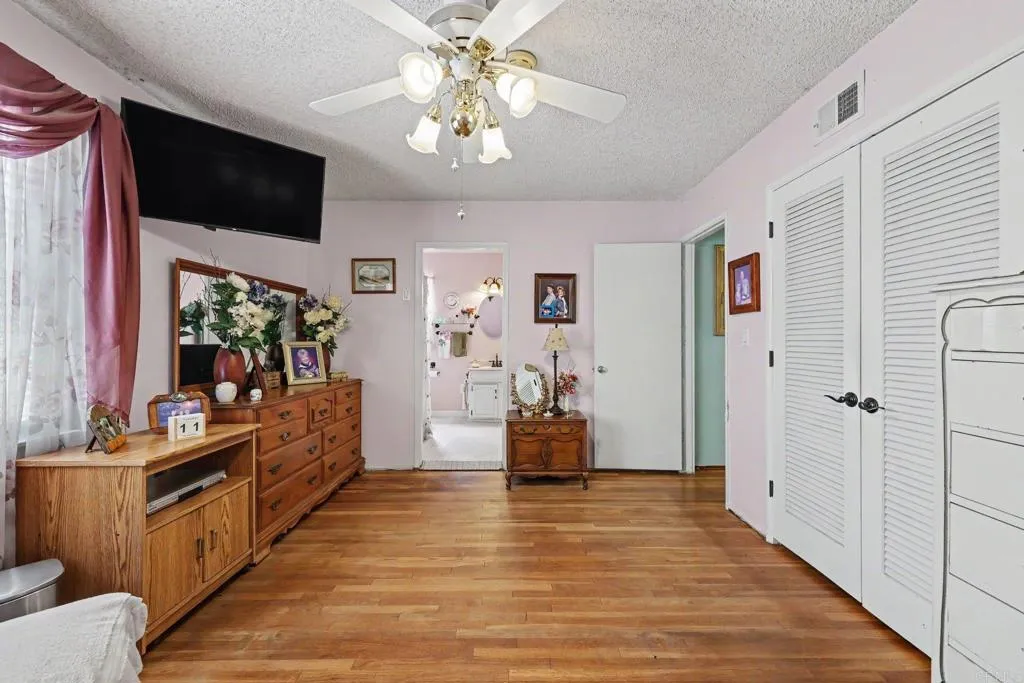 https://cdn.realtyfeed.com/cdn/127/306786599/bf1bbe3d048ed3545b105639d2e9095d.webp