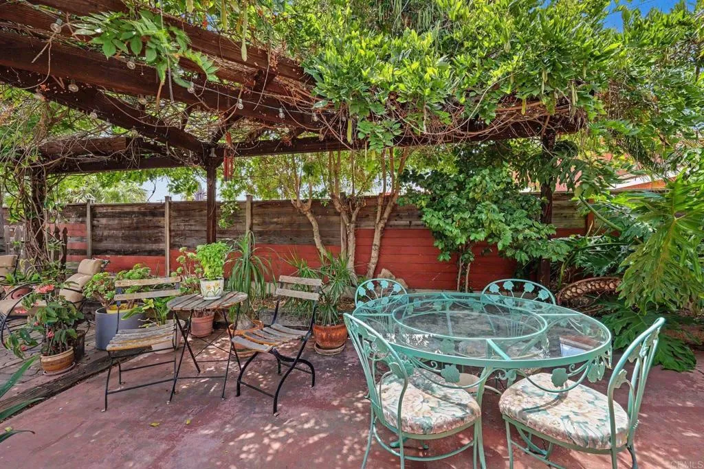 https://cdn.realtyfeed.com/cdn/127/306786599/c3251c3138b77b638a4d55fde91fd468.webp