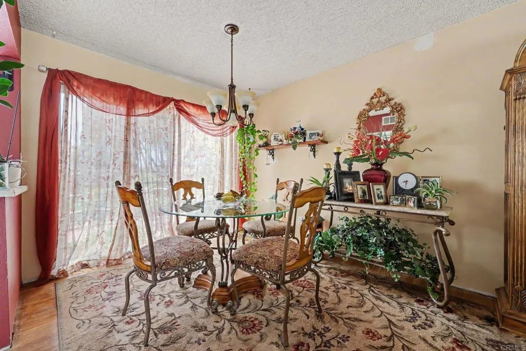 https://cdn.realtyfeed.com/cdn/127/306786599/e0a11b07b55d1310c04620ce48a55d8b.webp