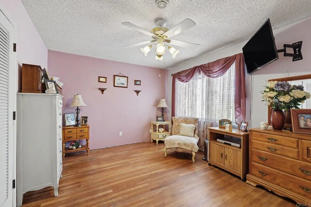 https://cdn.realtyfeed.com/cdn/127/306786599/fe17f5032aa517d66df4075031ed54d7.webp
