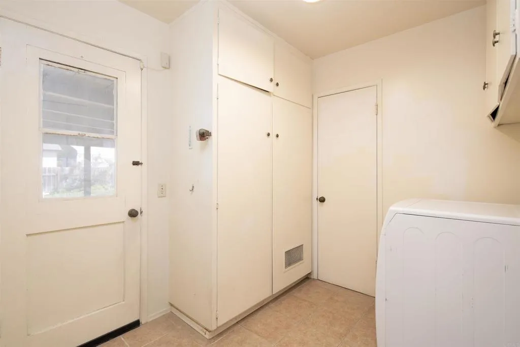 https://cdn.realtyfeed.com/cdn/127/306786635/442f1629dba08a9cdd2481bf7aa0fe7d.webp