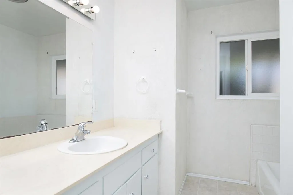 https://cdn.realtyfeed.com/cdn/127/306786635/4f99aeba7e1f927127479d72267e401c.webp