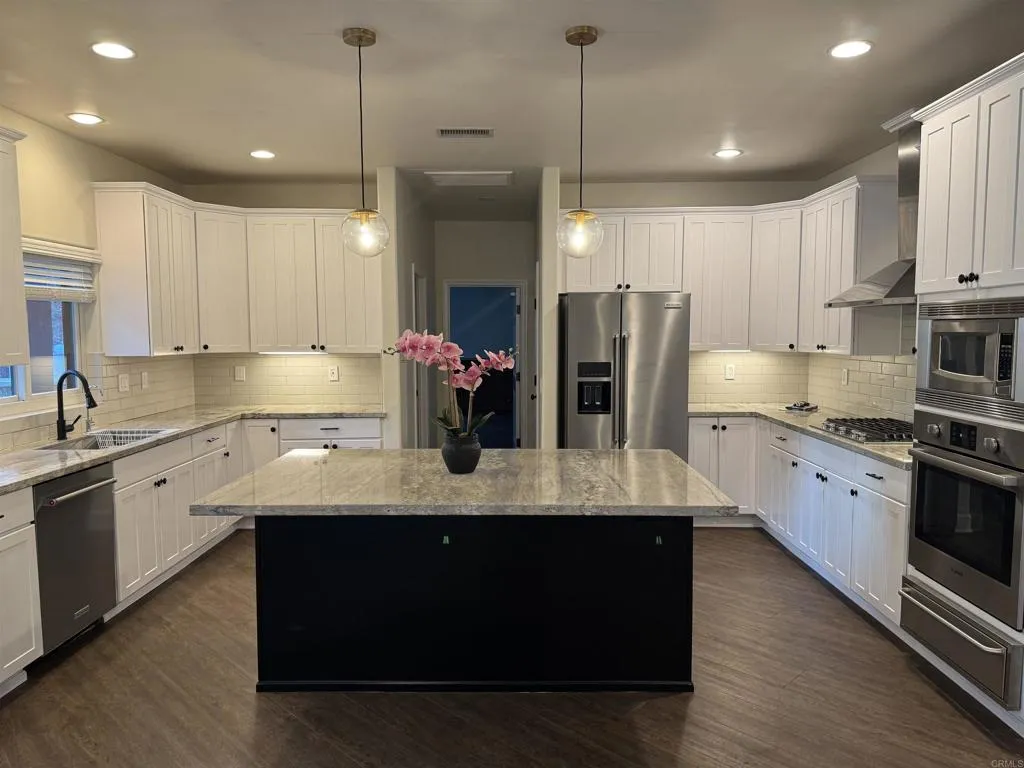 1947 Bear Valley Oaks Road, Escondido, CA 92025 - Photo 2 of 11, Escondido, CA