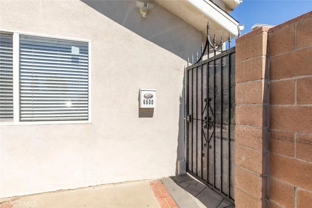 North Hollywood, CA 91606