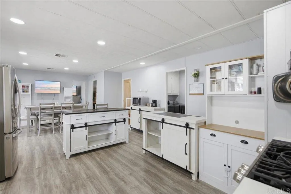https://cdn.realtyfeed.com/cdn/127/306786766/6c0f6c14753d8f4168ca1f08976e3408.webp