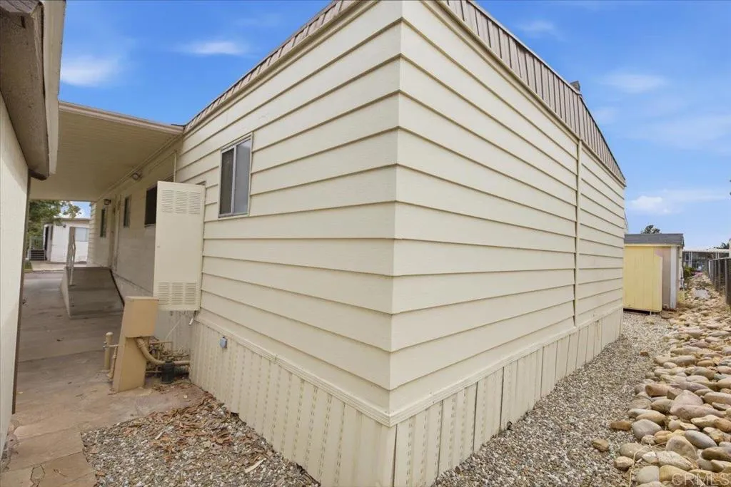 https://cdn.realtyfeed.com/cdn/127/306786766/e3ad0f779c8479d6e9a075cbc7c7cbf5.webp
