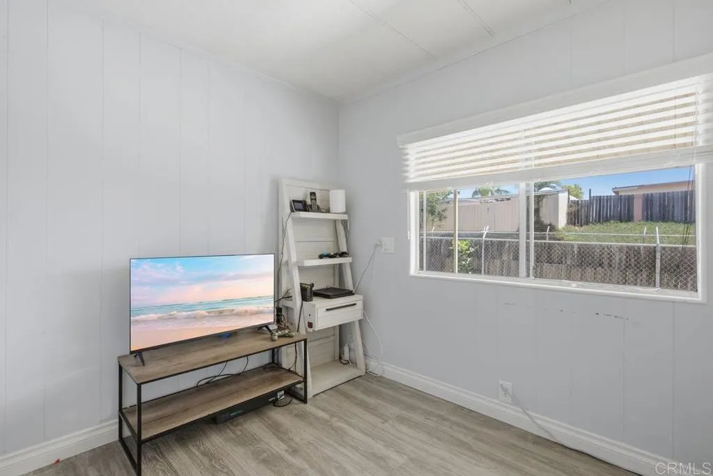 https://cdn.realtyfeed.com/cdn/127/306786766/e5ae1ad1c00bbbe59ed2c836ad1b92d7.webp