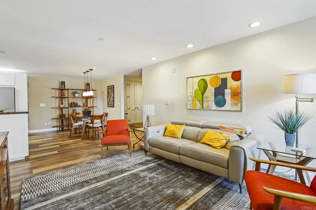 https://cdn.realtyfeed.com/cdn/127/306786776/2e5b456cb7d1dfb22cec1c5bd74b8ae8.webp