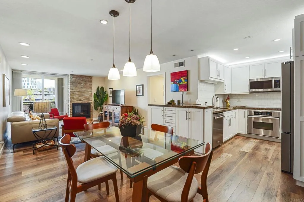 https://cdn.realtyfeed.com/cdn/127/306786776/669956e04ab6ec22e3dc9eab273c4952.webp