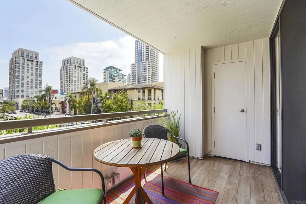 https://cdn.realtyfeed.com/cdn/127/306786776/a794a0280fd7bc5e4497e1d2fa47f687.webp