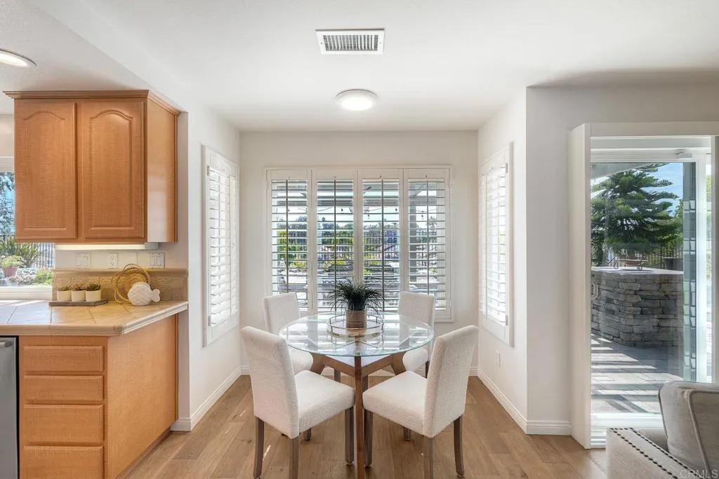 https://cdn.realtyfeed.com/cdn/127/306786779/4ffc55cb61d5b99ddd489f4c45e54055.webp
