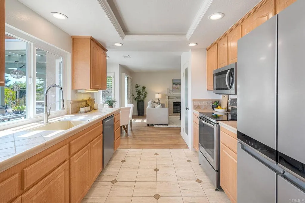 https://cdn.realtyfeed.com/cdn/127/306786779/8dd7fb6068155ebd40a5d7b35f0c29cf.webp
