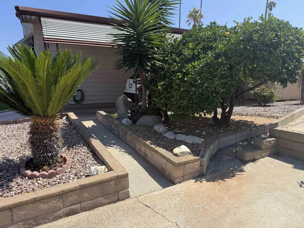 https://cdn.realtyfeed.com/cdn/127/306786794/02b90b217ae044fb8ea8536d2093cc9c.webp