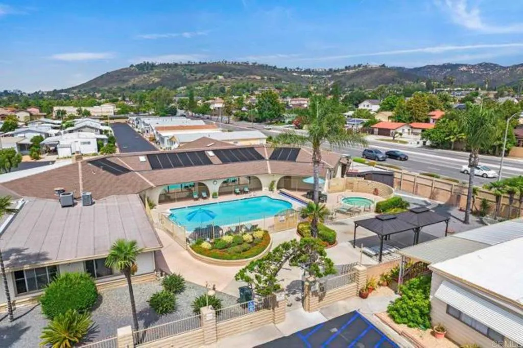 https://cdn.realtyfeed.com/cdn/127/306786794/6627bc22c8496e914033b069d7508795.webp