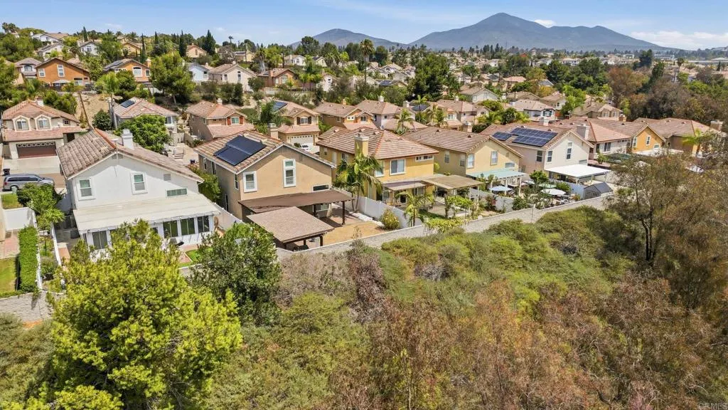 https://cdn.realtyfeed.com/cdn/127/306786808/32806f62ea1de8224f933cc9b234a58b.webp