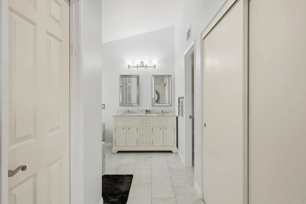https://cdn.realtyfeed.com/cdn/127/306786808/397e405fadd4d16099cae29032330320.webp