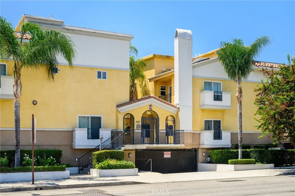 Sherman Oaks, CA 91411