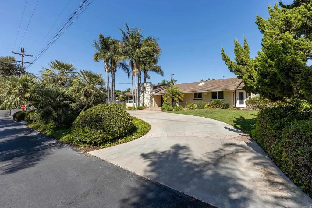https://cdn.realtyfeed.com/cdn/127/306786854/95568b4728f1354715f62dae136fefff.webp
