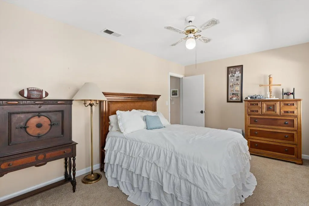 https://cdn.realtyfeed.com/cdn/127/306786854/e8b8768a0a1b1c5910f864487be7b8ab.webp