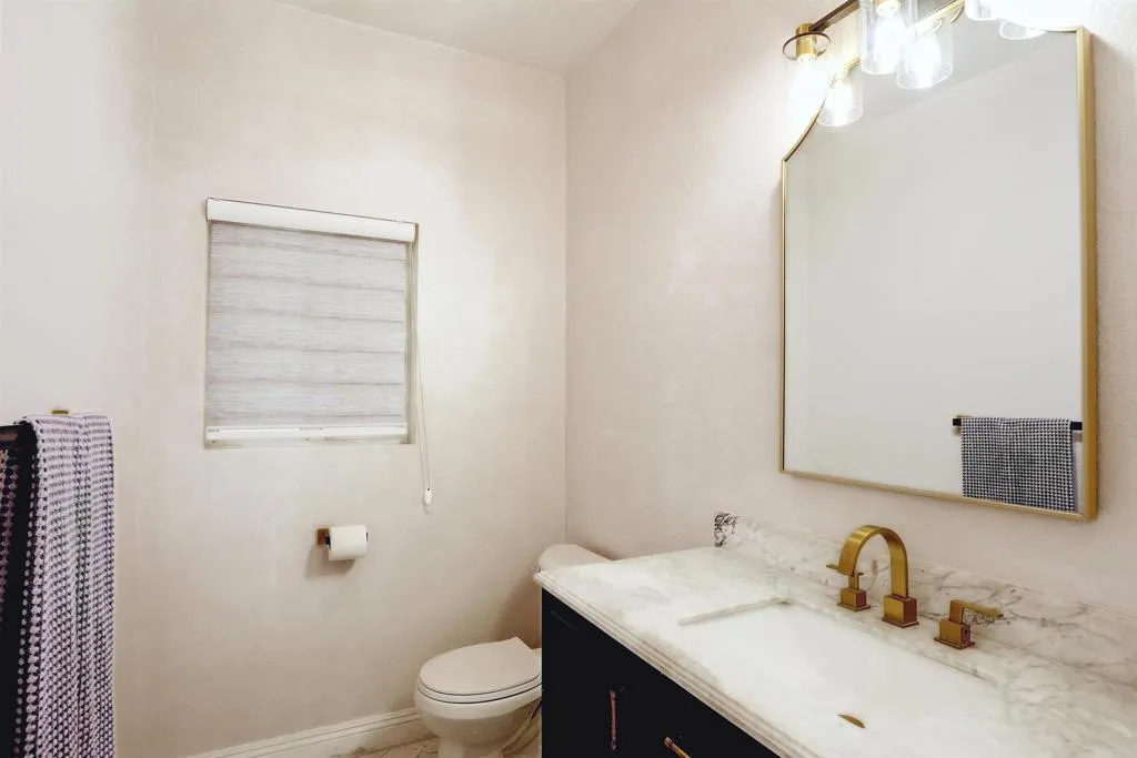 https://cdn.realtyfeed.com/cdn/127/306786862/24684953c9b38853ff09c0ed8fecd053.webp