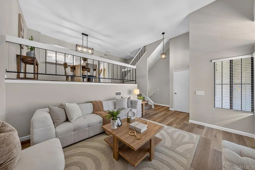 https://cdn.realtyfeed.com/cdn/127/306786875/1ecd18200711ccb8906f88caa086ba57.webp